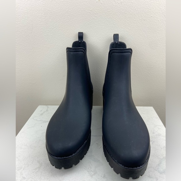 JEFFREY CAMPBELL RAINZ CHELSEA LUG BOOTS Black Matte Size 9 - Picture 4 of 16